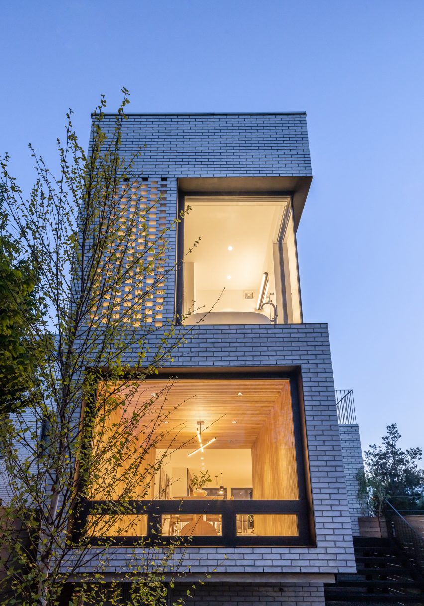 Sandy House by Gradient Architecture