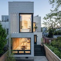 Sandy House by Gradient Architecture
