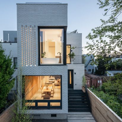 Sandy House by Gradient Architecture