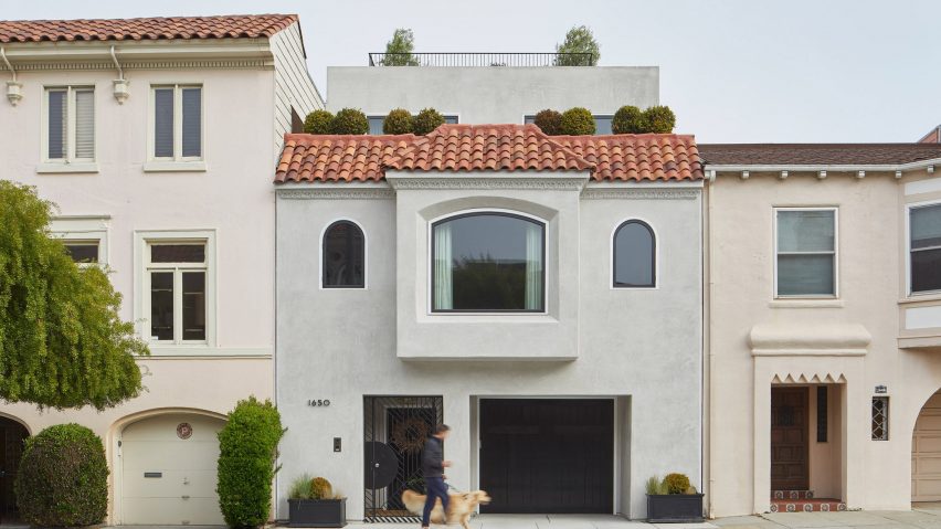 Wraparound House facade