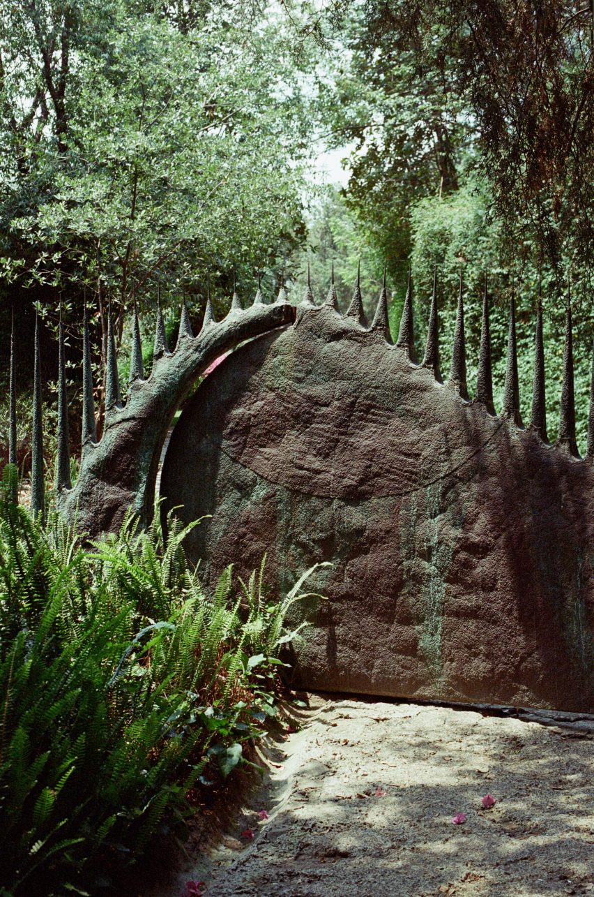 Javier Senosiain Aguilar's El Nido de Quetzalcóatl