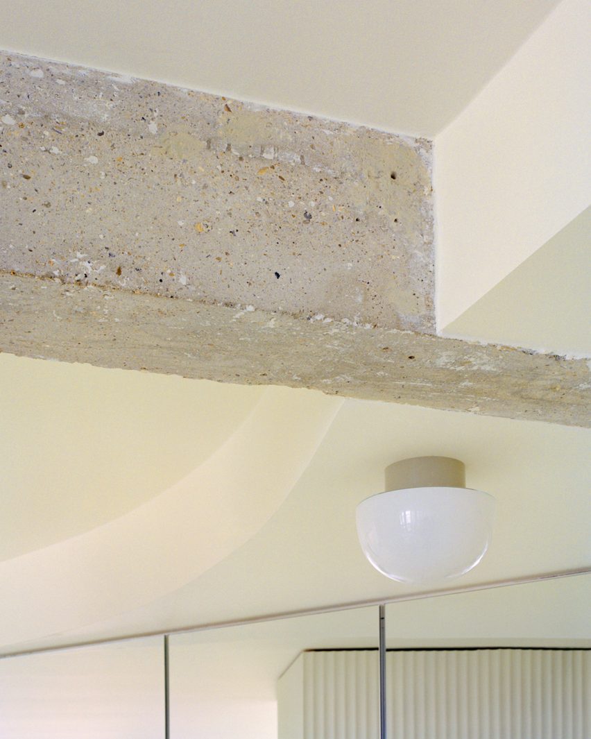 Skewed apartment by Clément Lesnoff-Rocard Architect celebrates "edges"