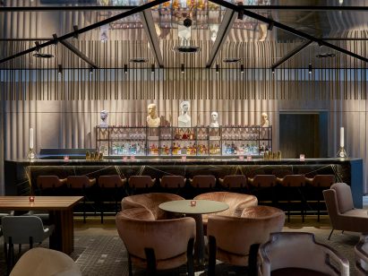 Lobby bar in The Londoner hotel by Yabu Pushelberg