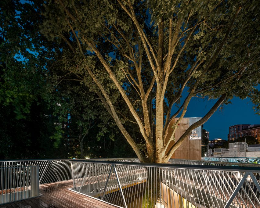 Viewing platform of The Tree House by Bell Phillips