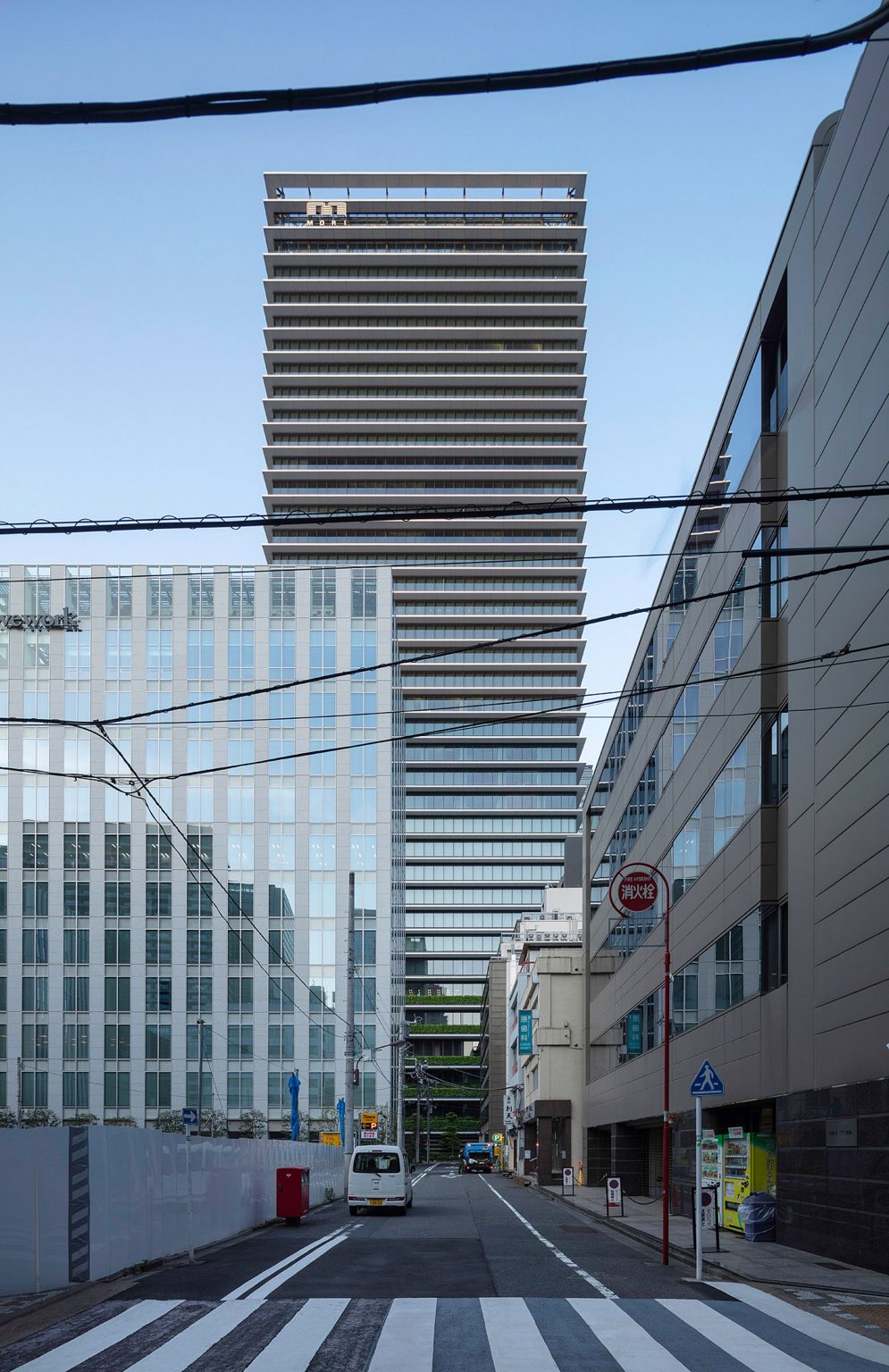 Plant-covered skyscrapers in Tokyo by Ingenhoven Associates