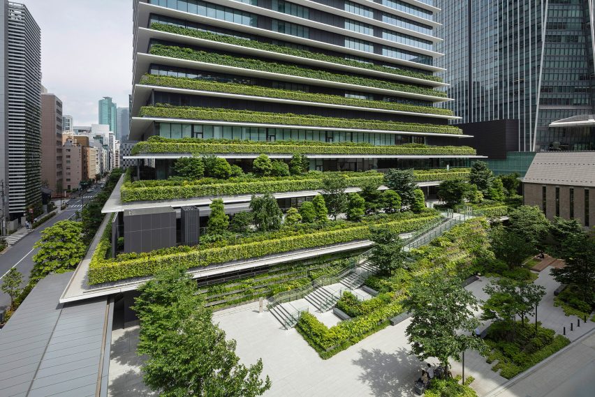 Plant-covered skyscrapers in Tokyo by Ingenhoven Associates