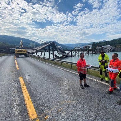 Tretten Bridge in Norway collapsed