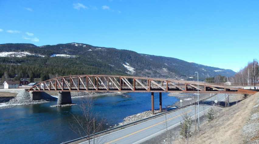 Tretten Bridge in Norway before it collapsed