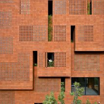 Kohan Ceram Building by Hooba Design Group