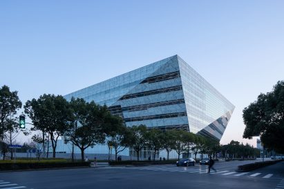 Shanghai Library East exterior