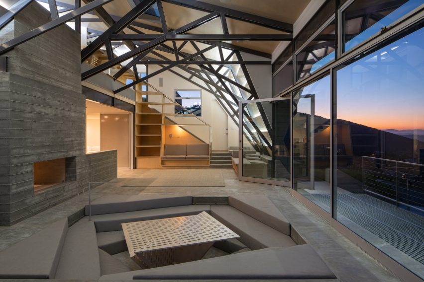 4/Way House by Deegan Day Design