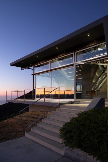 Steps leading up to 4/Way House