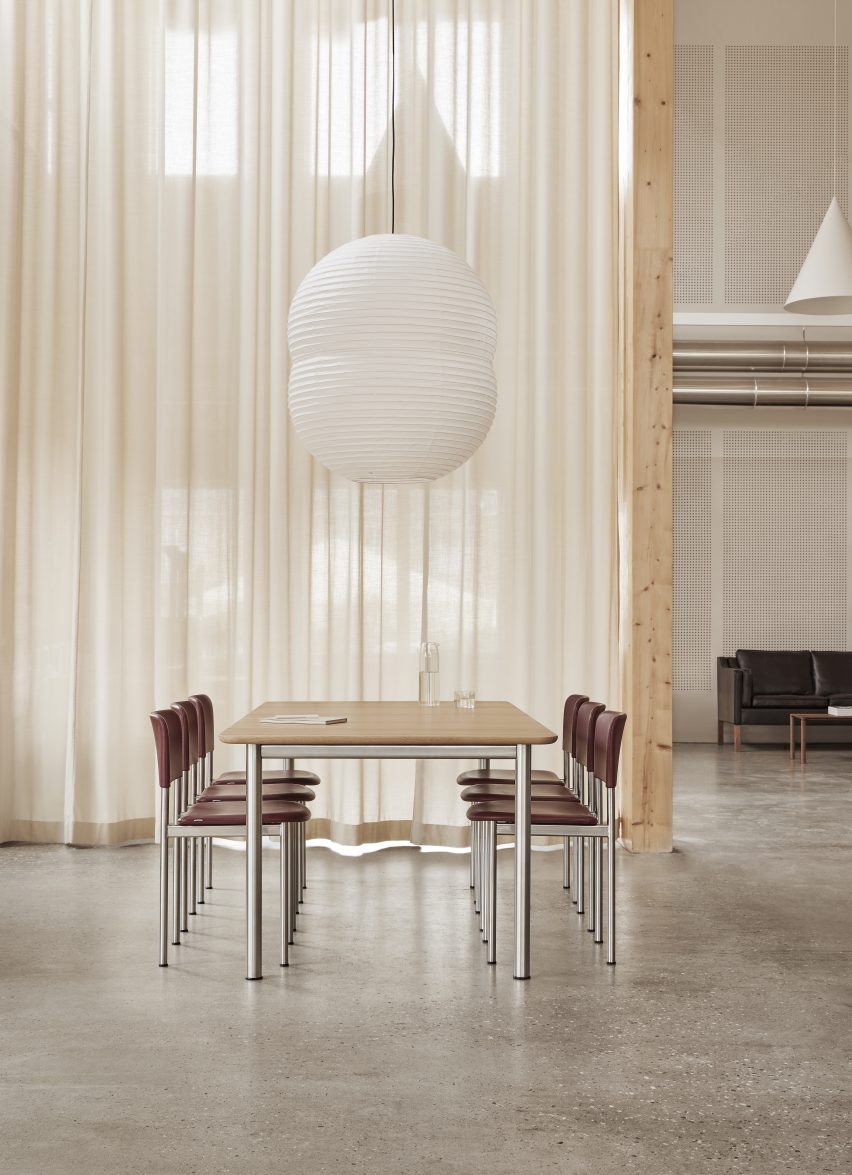 Plan-chair-red