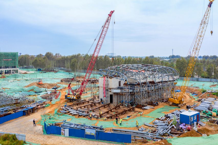 Construction of Cloud Center in Aranya