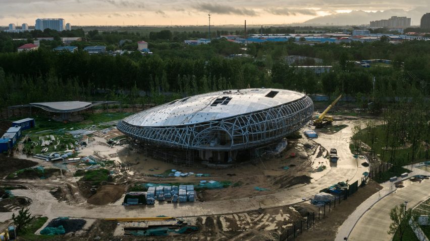 MAD Architects' sinuous Cloud Center