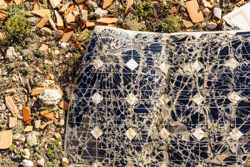 Cracked solar panel
