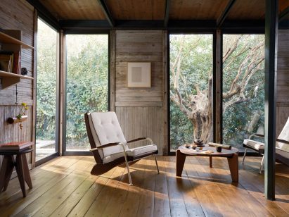 Jean Prouvé's Fauteuil Kangourou lounge chair launched by Vitra