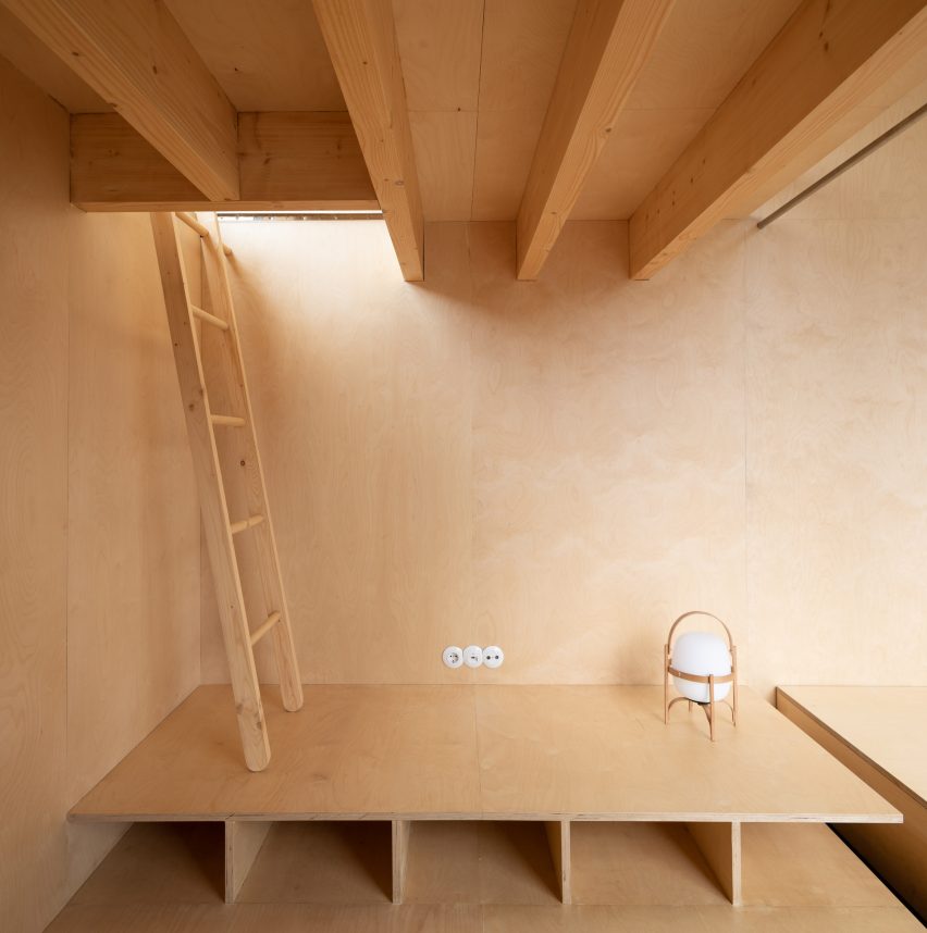 Interior of Chestnut House by João Mendes Ribeiro