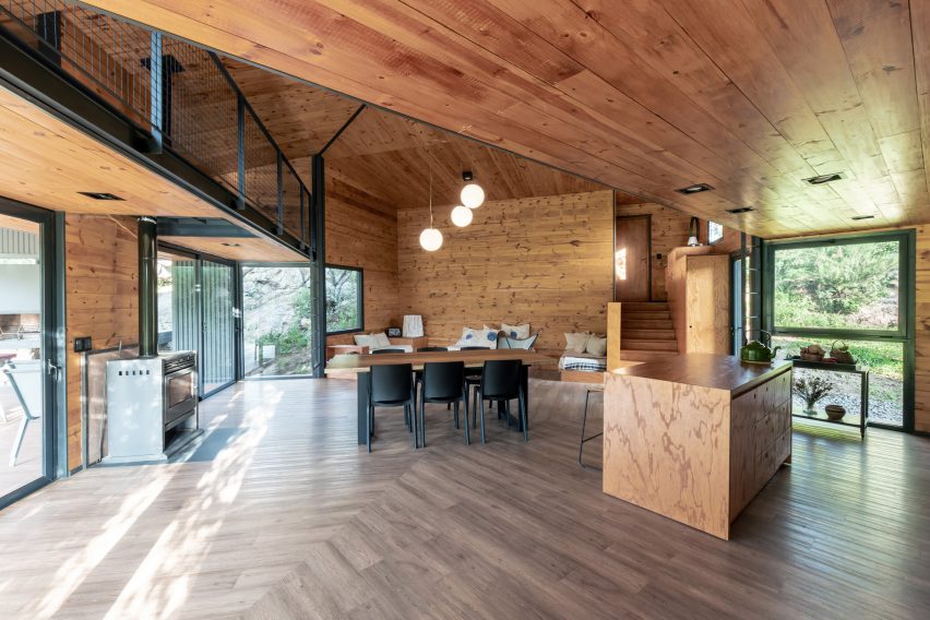 Rancho Serrano by Diaz Marcellino Arquitectos
