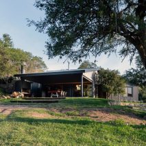 Rancho Serrano by Diaz Marcellino Arquitectos