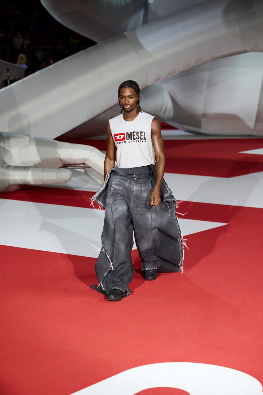 Studio Dennis Vanderbroeck erects world's largest inflatable sculpture for Diesel Spring Summer 2023 show