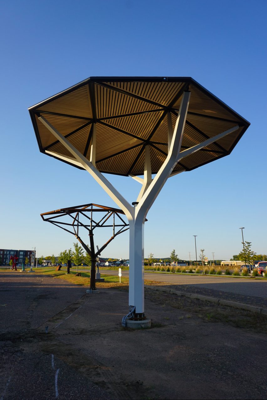Solar Forma prototype of Ecacia by Samuel Wilkinson