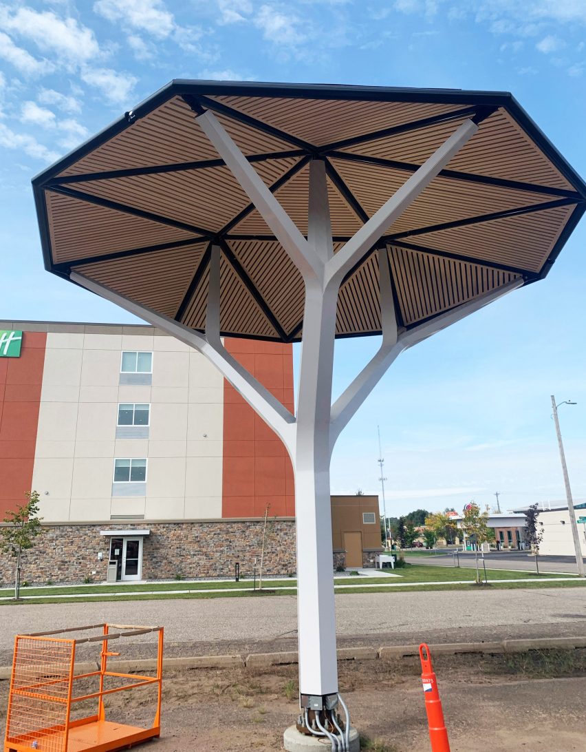 Prototype of Ecacia built by Solar Forma and designed by Samuel Wilkinson