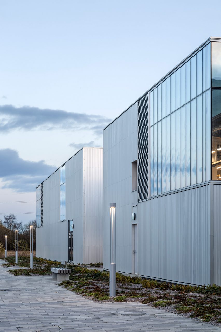 Exterior of Forth Valley College by Reiach and Hall Architects