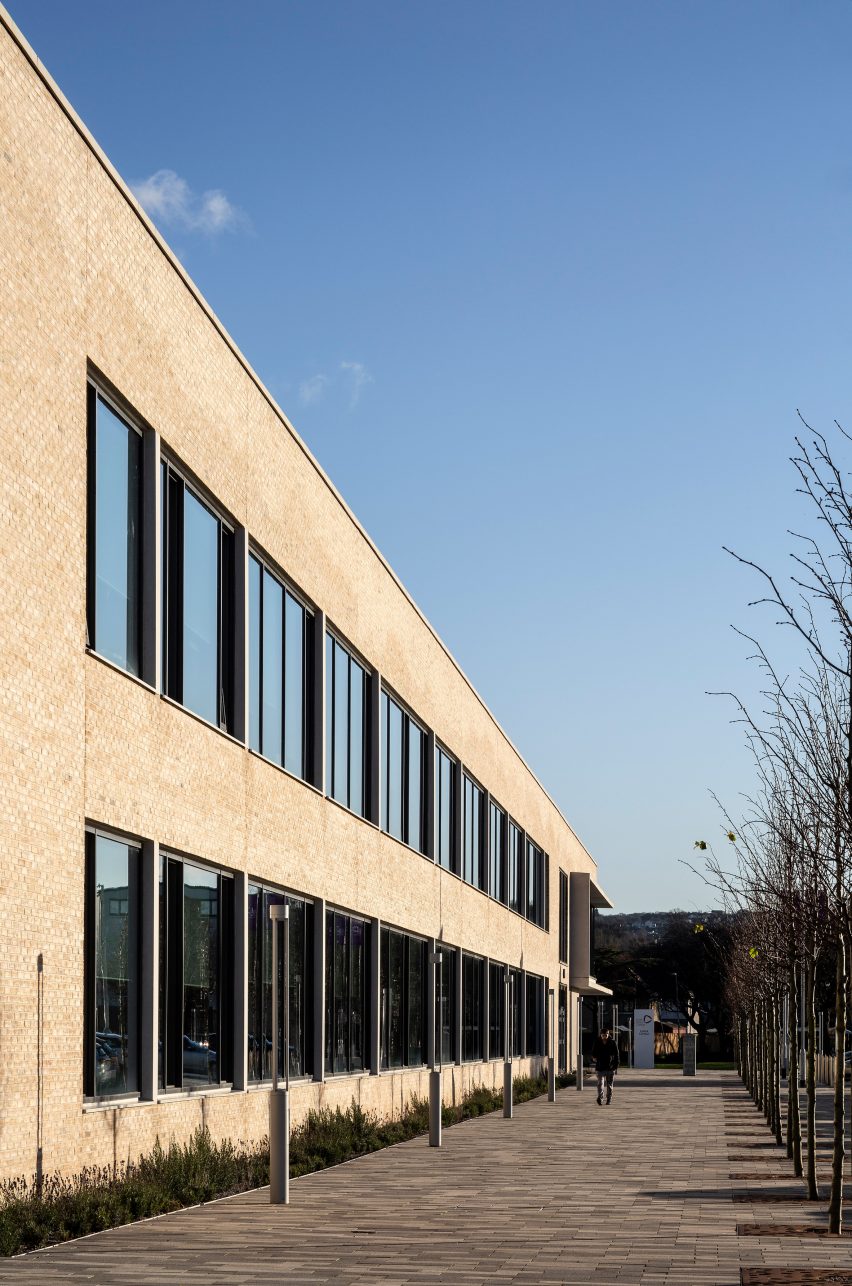 Exterior of Forth Valley College by Reiach and Hall Architects