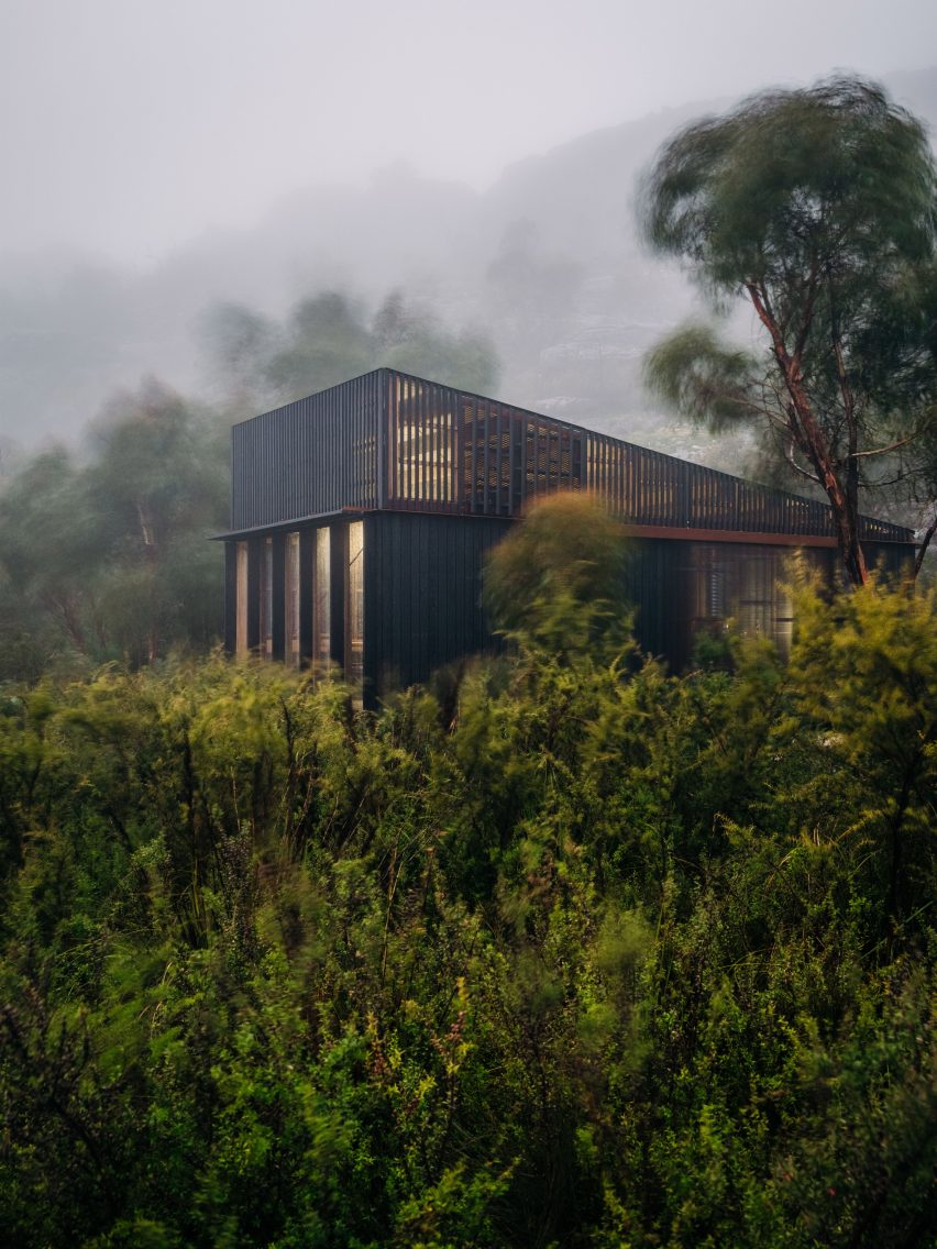 Exterior of Grampians Peaks Trail hiking shelter by Noxon Giffen and McGregor Coxall