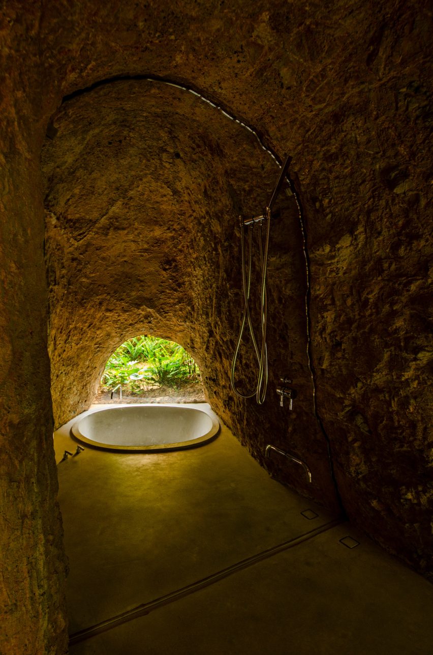 Bathroom of house and restaurant in Ube by Junya Ishigami