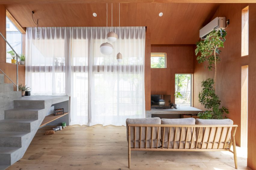 Interior of house in Akishima by Office M-SA