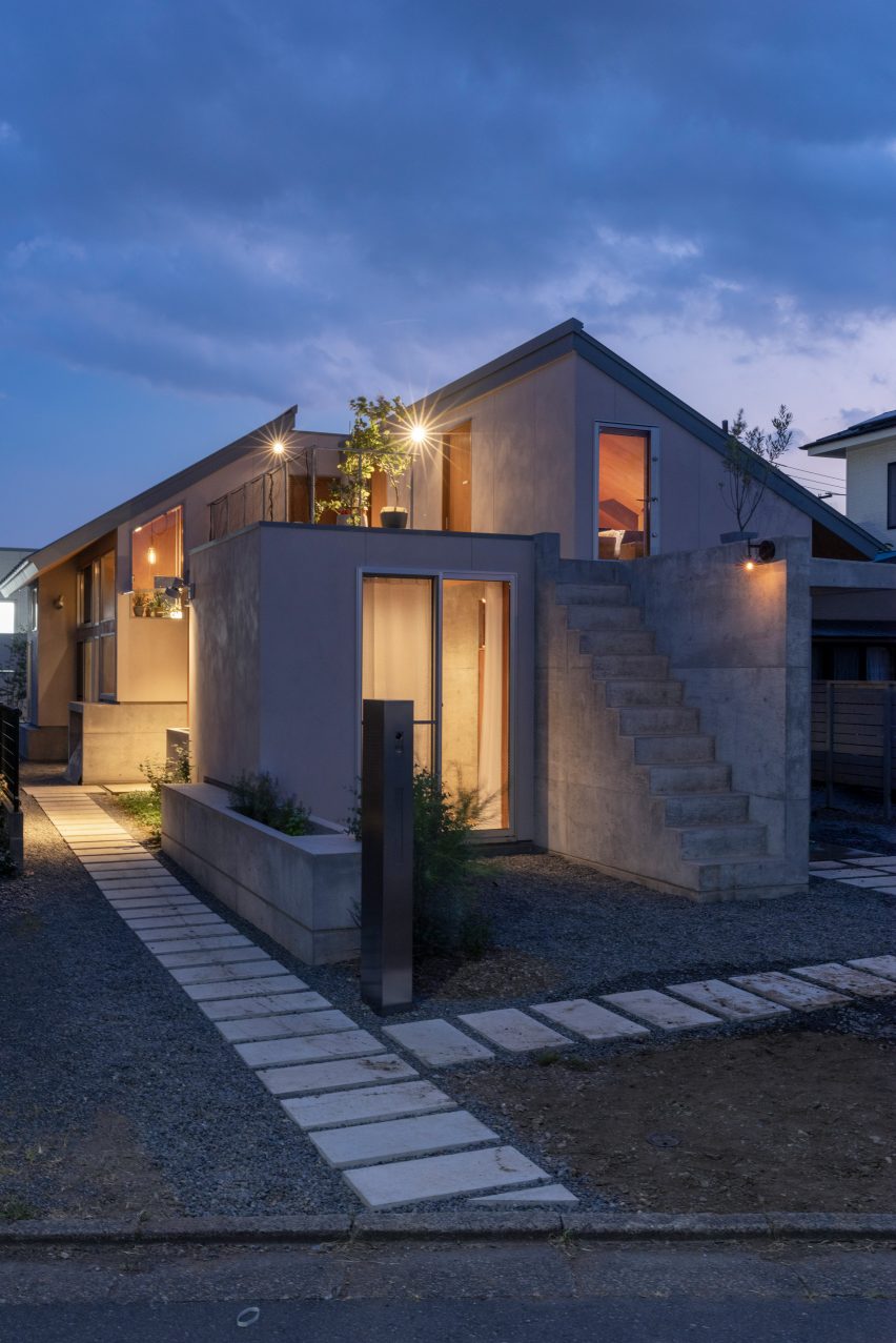 Exterior of house in Akishima by Office M-SA