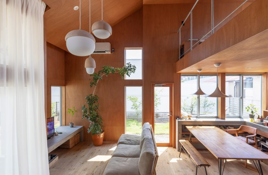 Interior of house in Akishima by Office M-SA