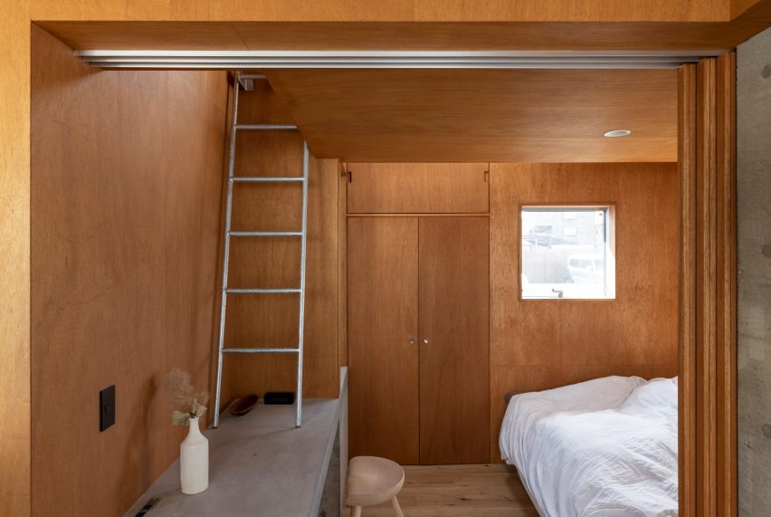 Interior of house in Akishima by Office M-SA