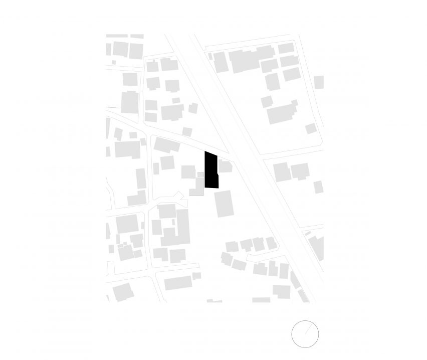 Site plan of house in Akishima by Office M-SA