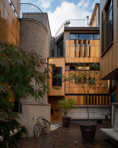 Walmer Yard by Peter Salter together with Fenella Collingridge