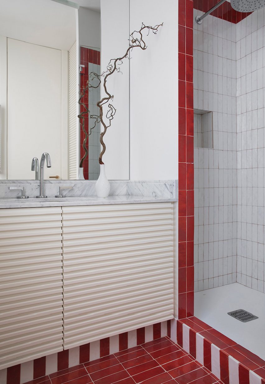 Conde Duque apartment by Sierra + De La Higuera