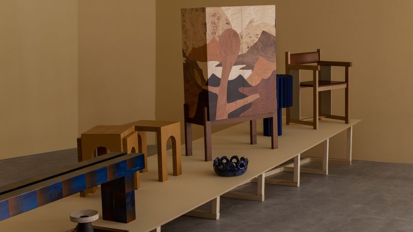 Wooden furniture including a lacquered bench
