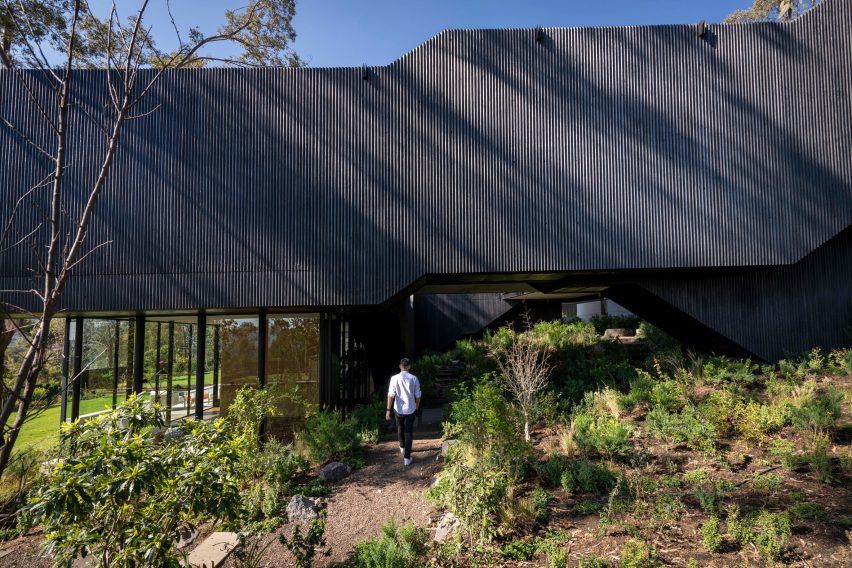 Facade of Casa Pasiddhi