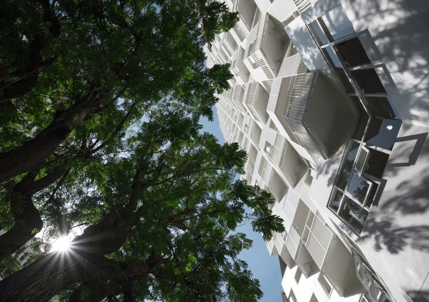 Nurse Dormitory Chulalongkorn Memorial Hospital by Plan Architect