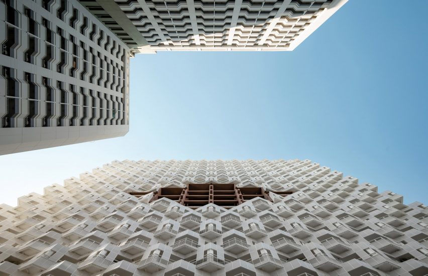 Nurse Dormitory Chulalongkorn Memorial Hospital by Plan Architect