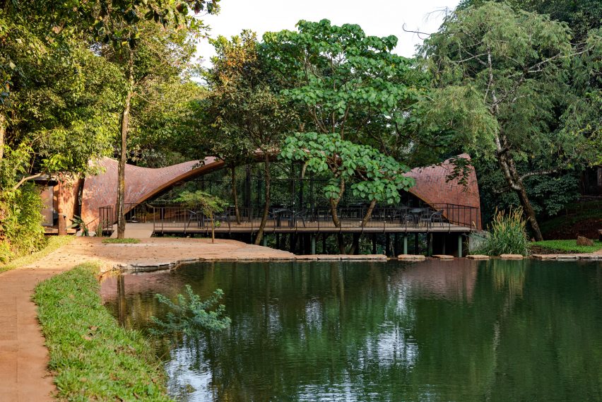 Deva Dhare Resort Restaurant by Play Architecture