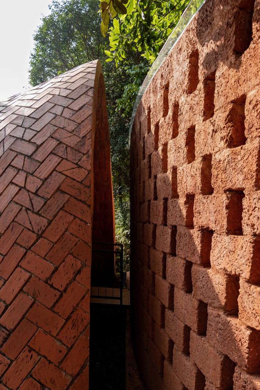 Deva Dhare Resort Restaurant by Play Architecture
