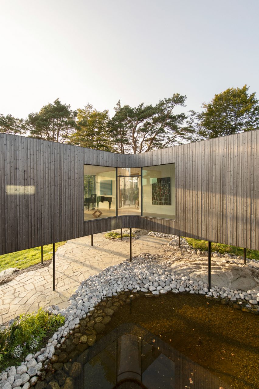 Villa Grieg by Saunders Architecture
