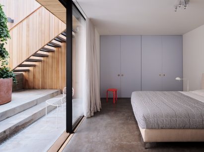 Bedroom connecting to courtyard in Noe Valley home