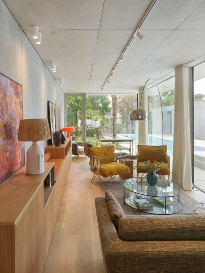 Home with floor-to-ceiling windows