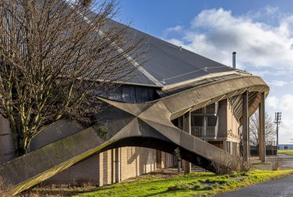 Richard Dunn Sports Centre, by Trevor Skempton, Bradford
