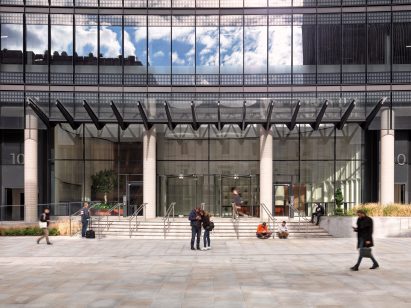 Entrance to 100 Liverpool Street