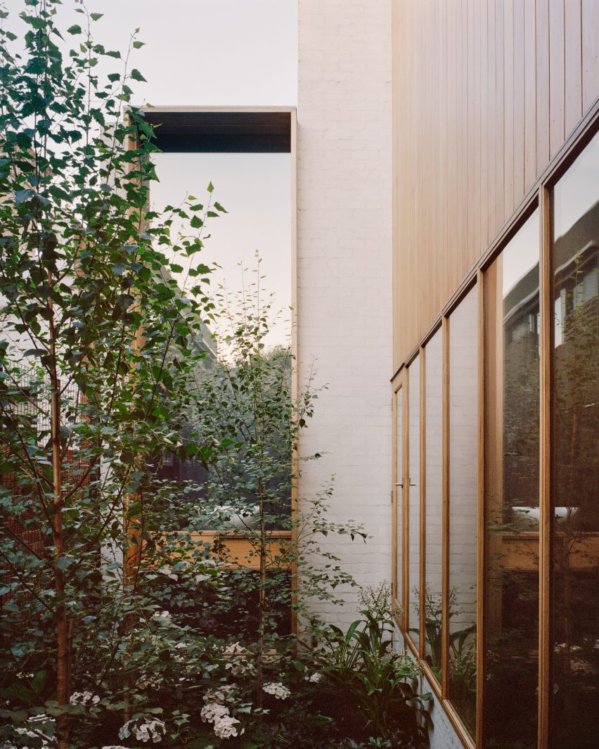 Exterior of 8 Yard House by Studio Bright